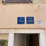 De Qua De La Studio