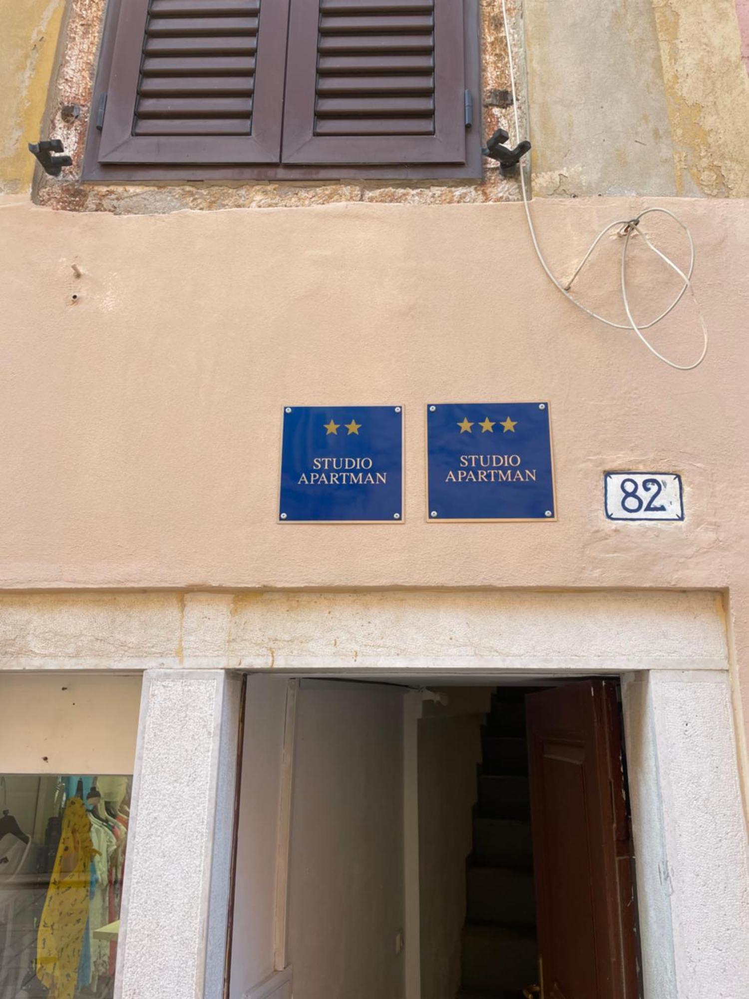 De Qua De La Apartma *